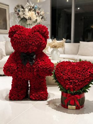 Arreglo Maxi - Oso y corazón de rosas