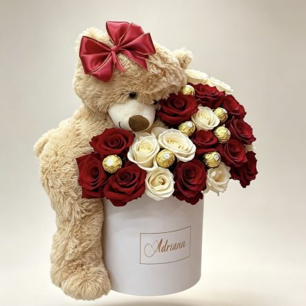 Amor-aniversario – Box floral Oso Acostado