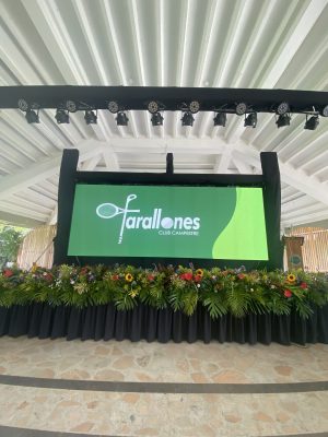 Pedestales – Inauguración – Evento Aplique Alargado M13